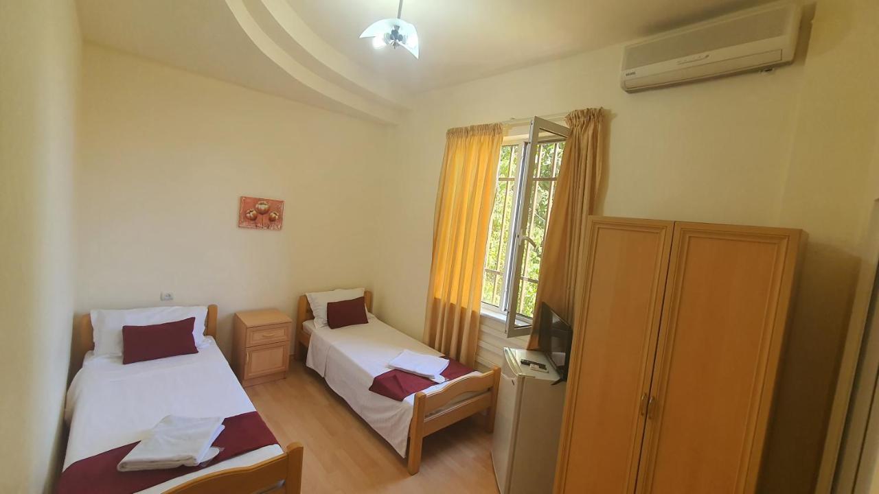 Kesabella Touristic House Bed & Breakfast P'arak'ar Екстериор снимка