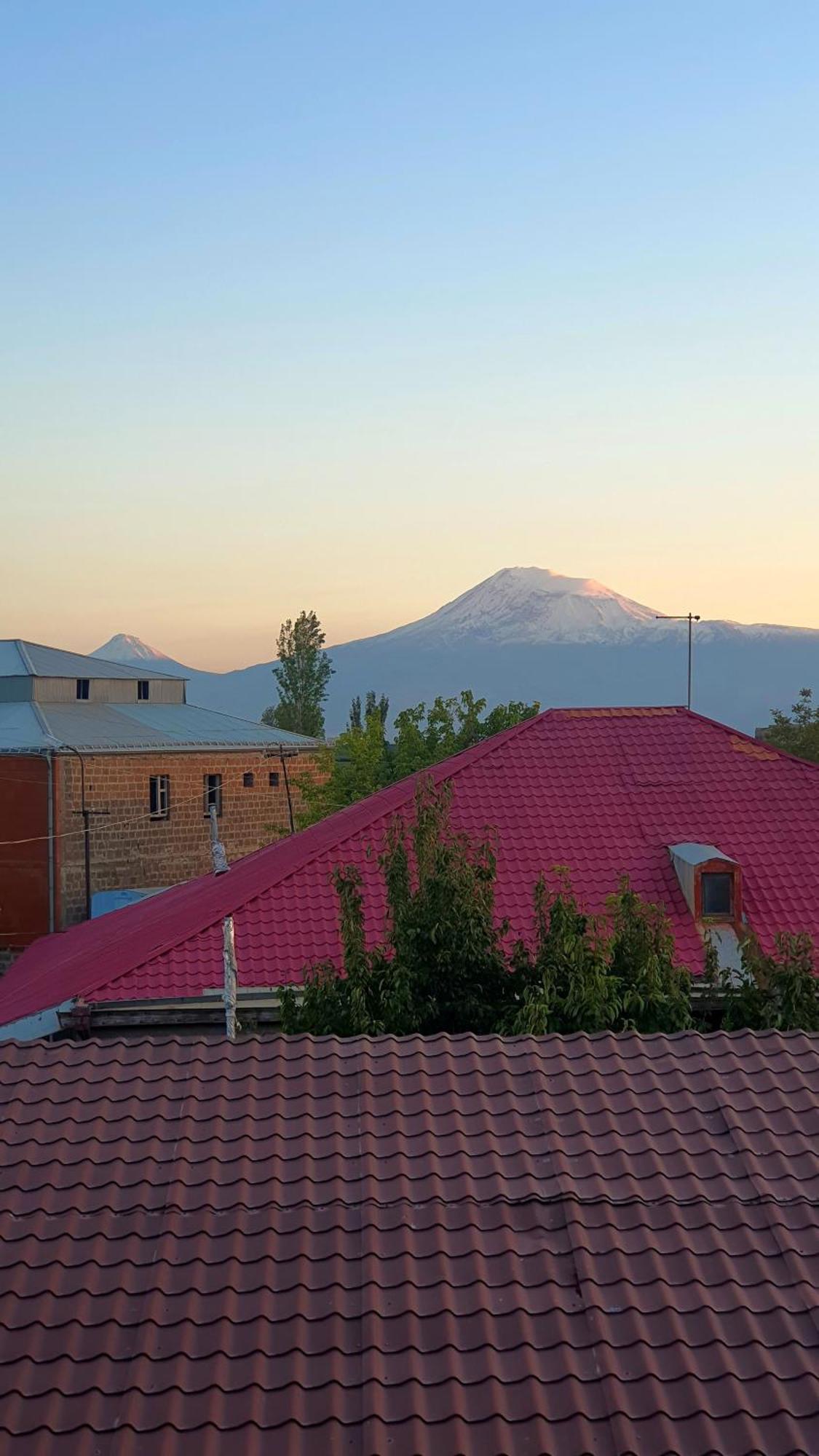 Kesabella Touristic House Bed & Breakfast P'arak'ar Екстериор снимка